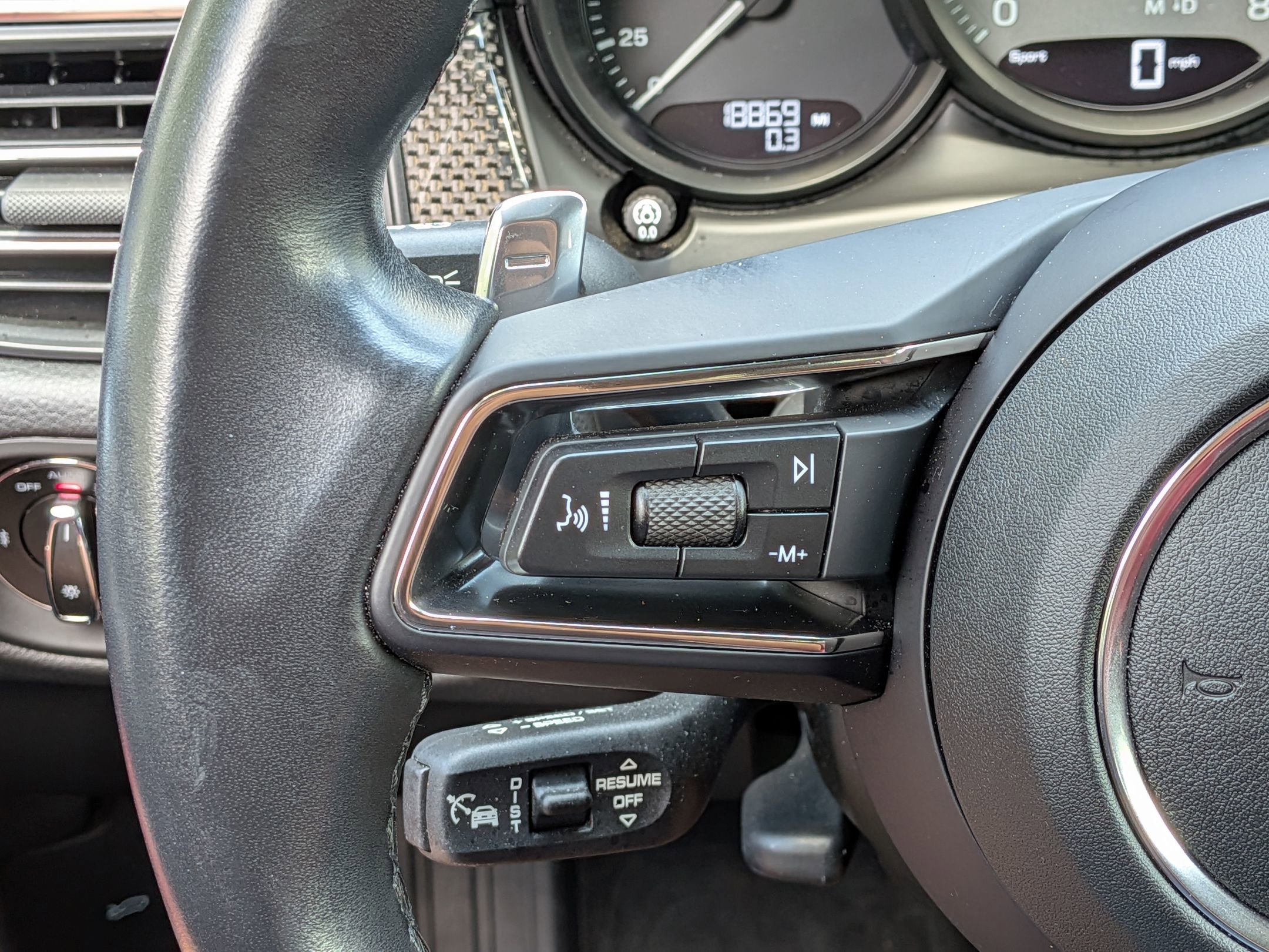 Certified 2024 Porsche Macan S AWD/4WD image 8