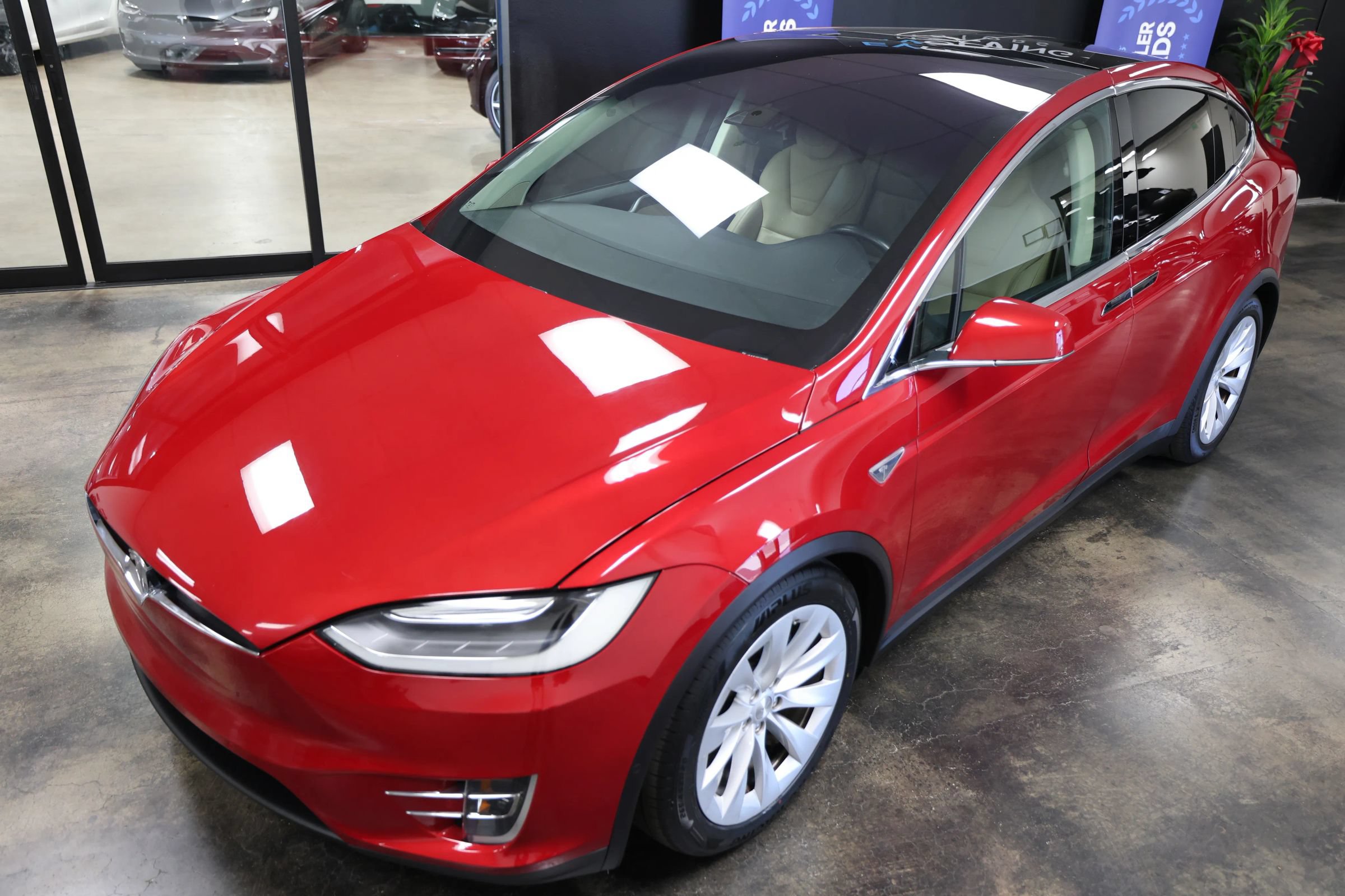 Used 2016 Tesla Model X 90D AWD/4WD image 17