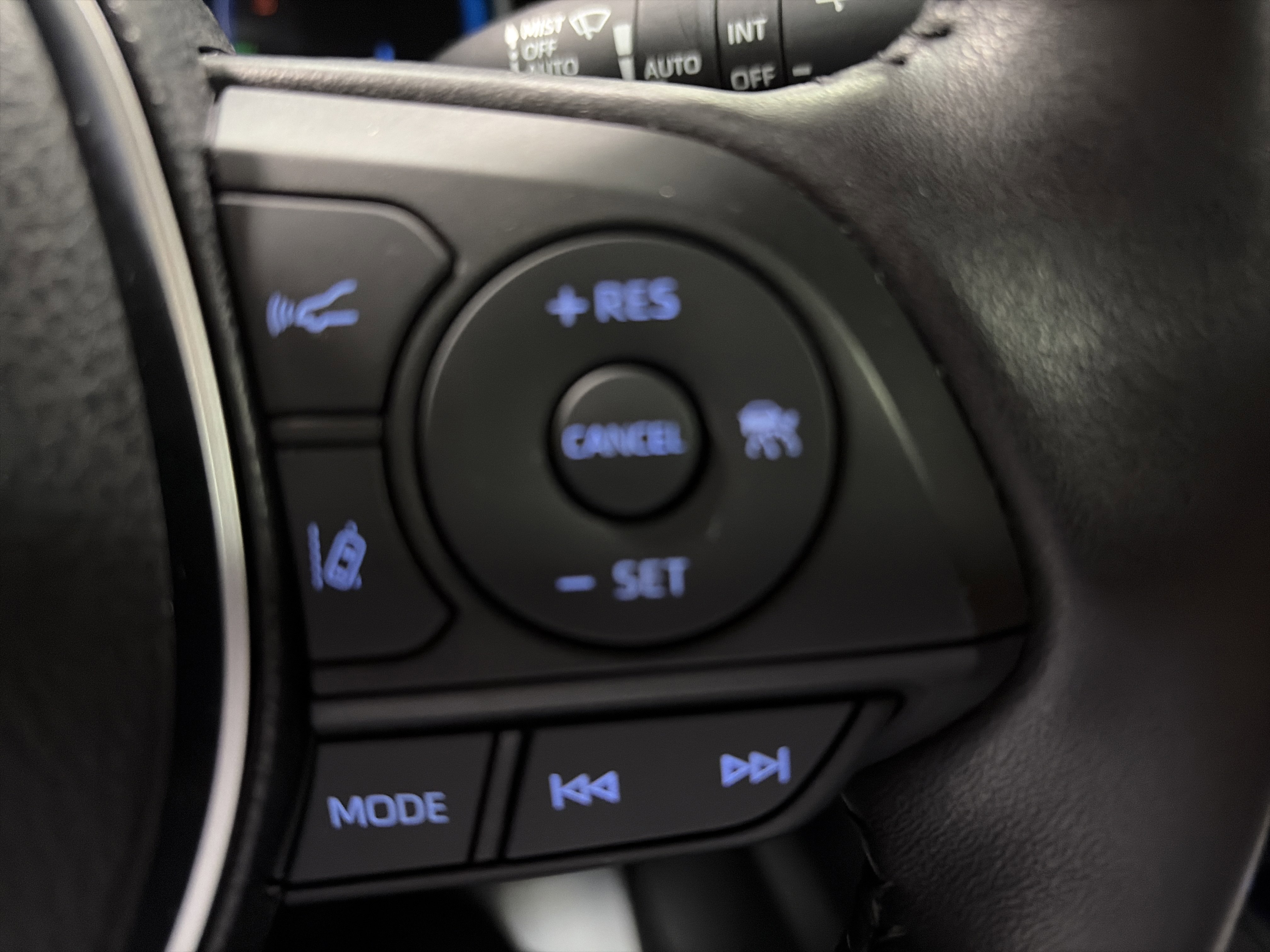 Used 2021 Toyota RAV4 XSE w/ XSE Grade Weather Package image 18