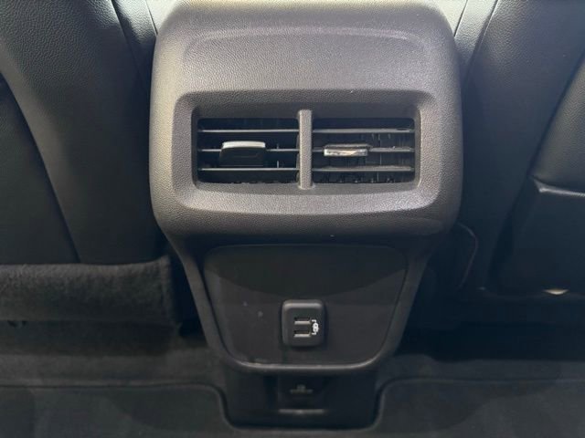 Used 2024 GMC Terrain AT4 image 25