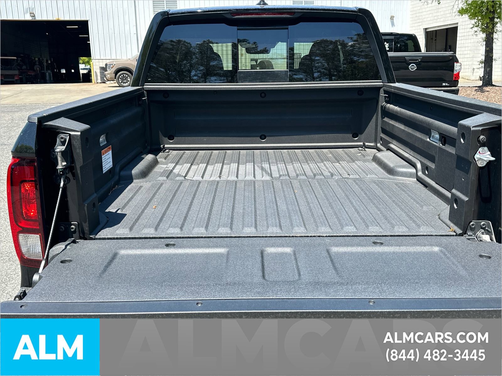 Used 2025 Honda Ridgeline Black Edition image 21