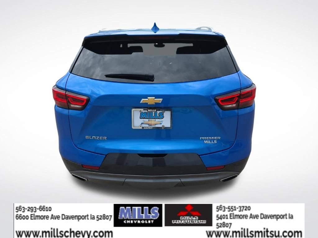 Used 2024 Chevrolet Blazer Premier w/ Driver Confidence II Package FWD image 4