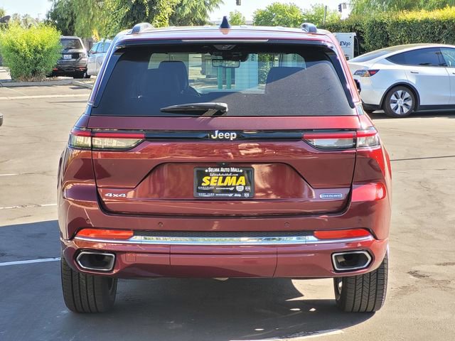Used 2023 Jeep Grand Cherokee Overland w/ Luxury Tech Group IV AWD/4WD image 6