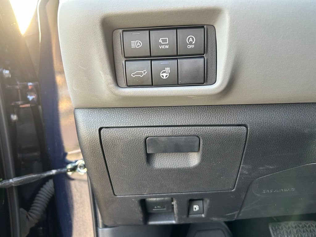 Used 2025 Toyota Highlander Platinum AWD/4WD image 14