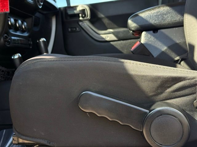 Used 2015 Jeep Wrangler Unlimited Sport w/ Quick Order Package 24S image 14