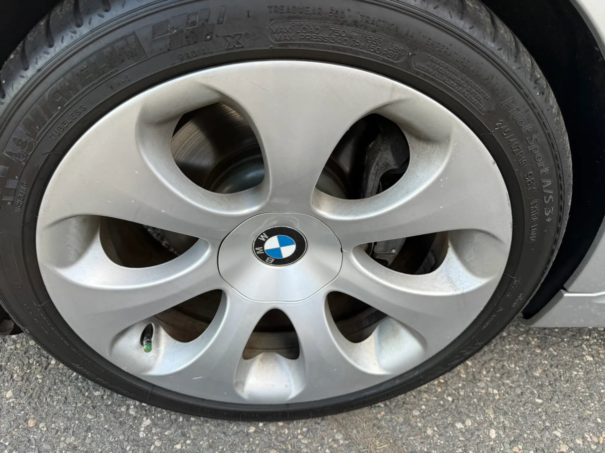 Used 2005 BMW 645Ci Convertible RWD image 13