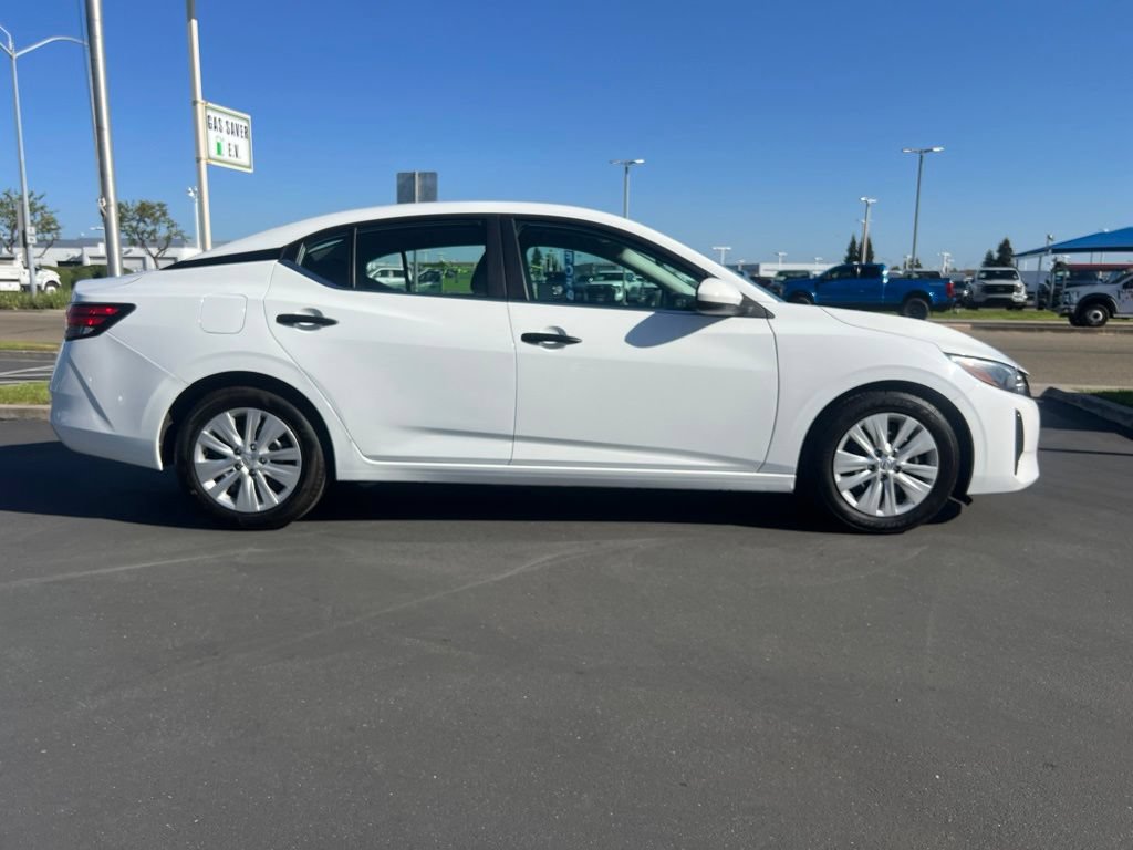 Used 2025 Nissan Sentra S FWD image 15