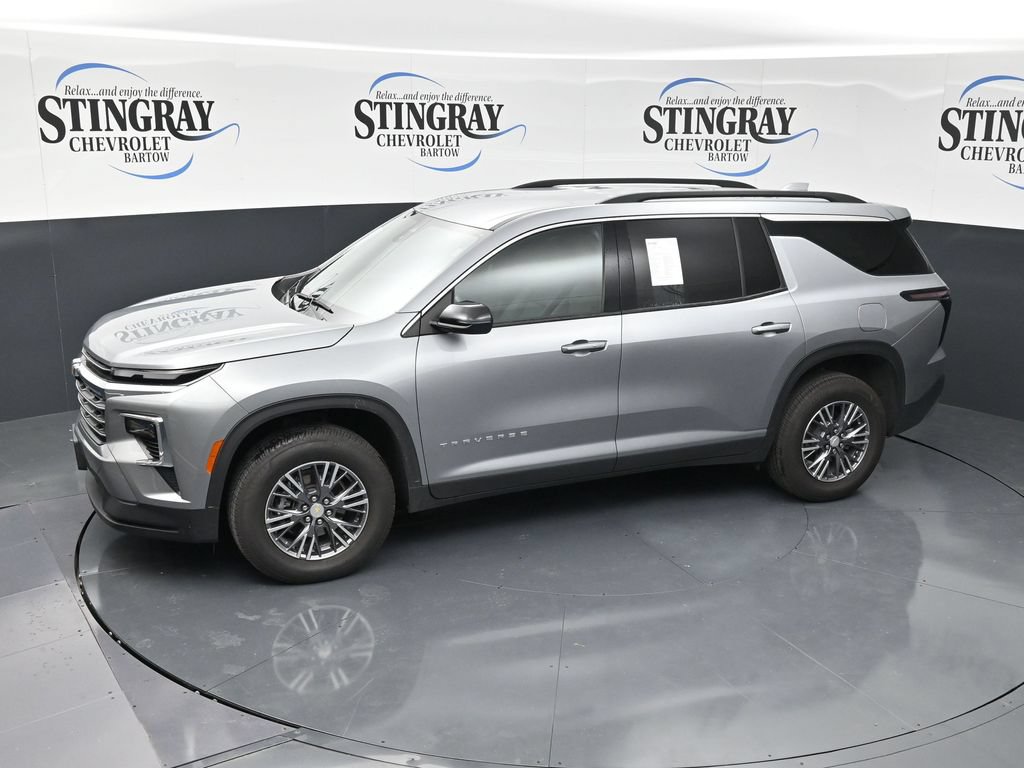 Used 2026 Chevrolet Traverse LT FWD image 23