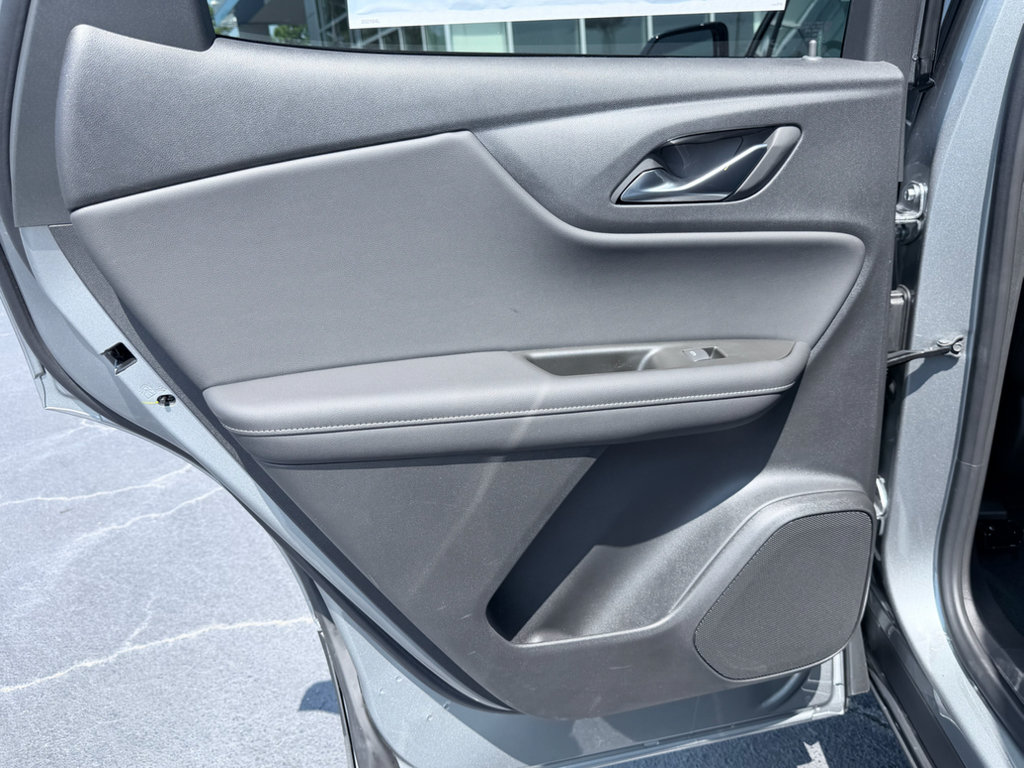 New 2026 Chevrolet Blazer LT w/ Midnight/Sport Edition FWD image 29