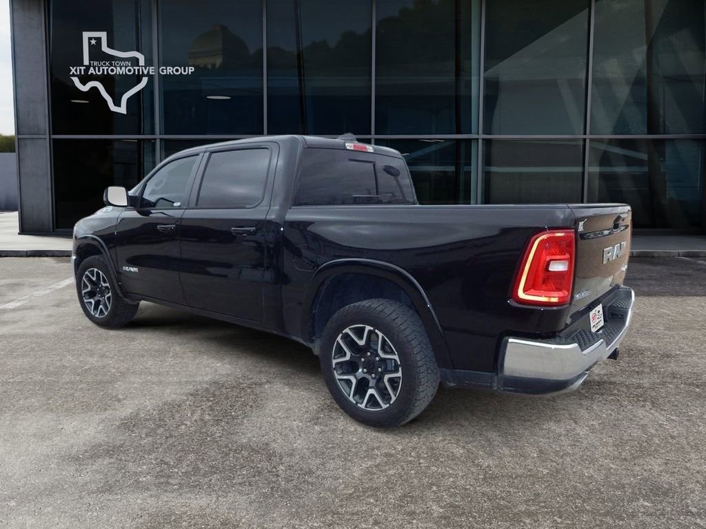 Used 2025 RAM 1500 Laramie AWD/4WD image 6