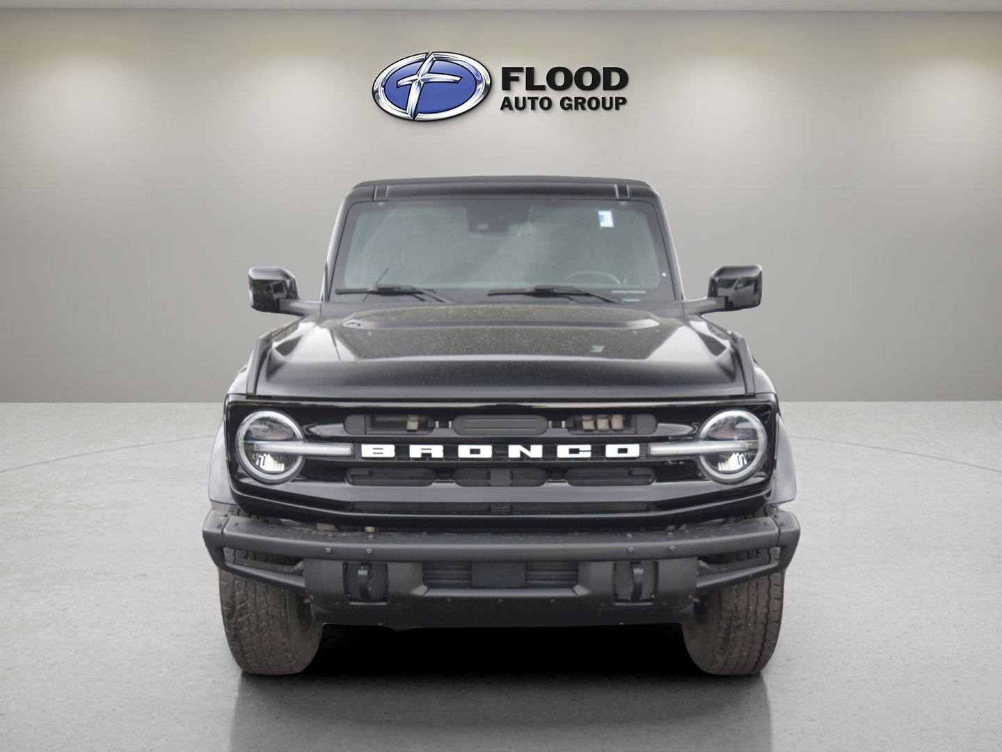 Used 2022 Ford Bronco Outer Banks image 2