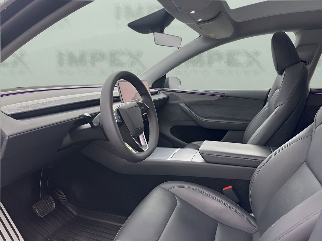 Used 2026 Tesla Model Y Long Range image 9