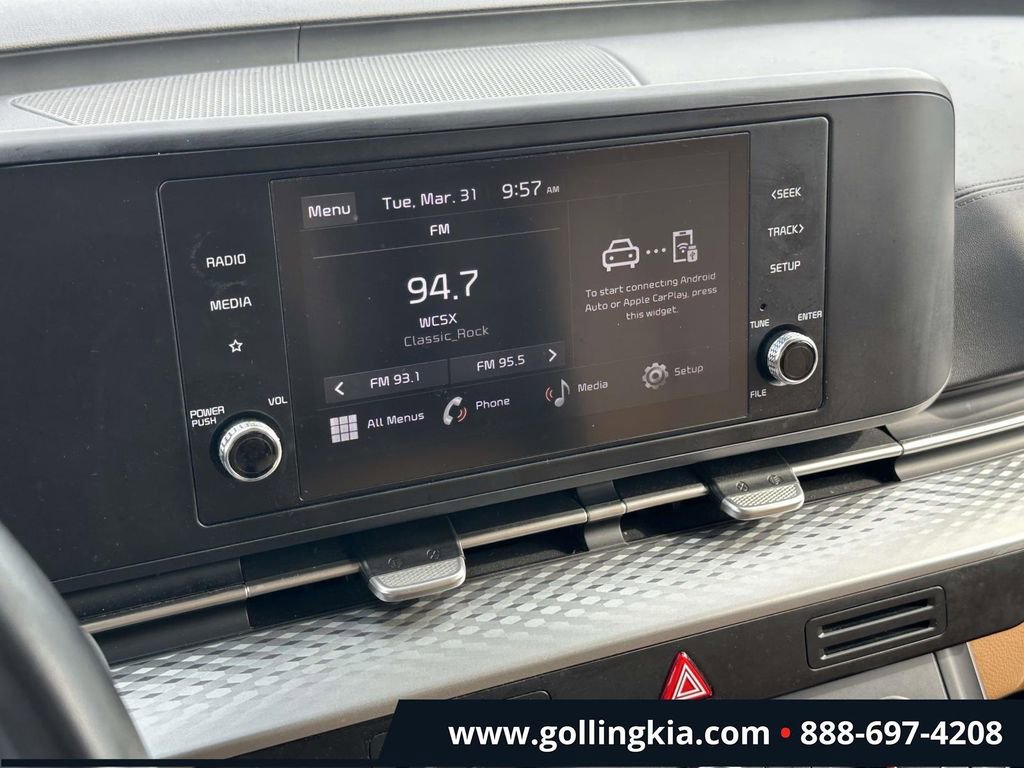 Used 2023 Kia Carnival LX image 24