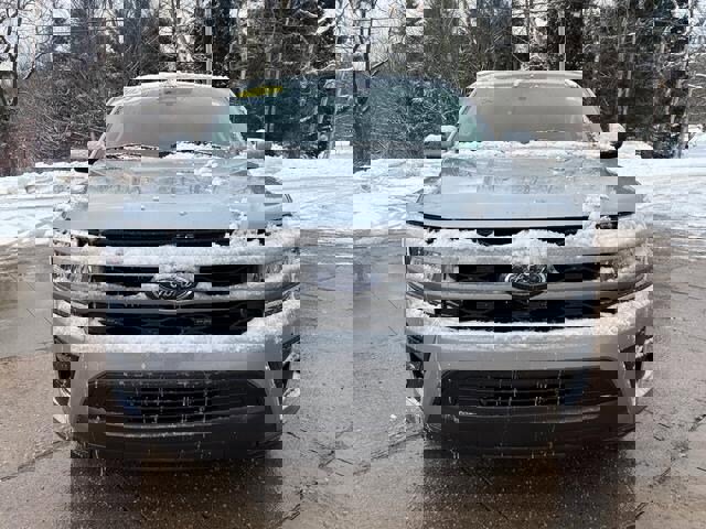 Used 2024 Ford Expedition XLT image 2