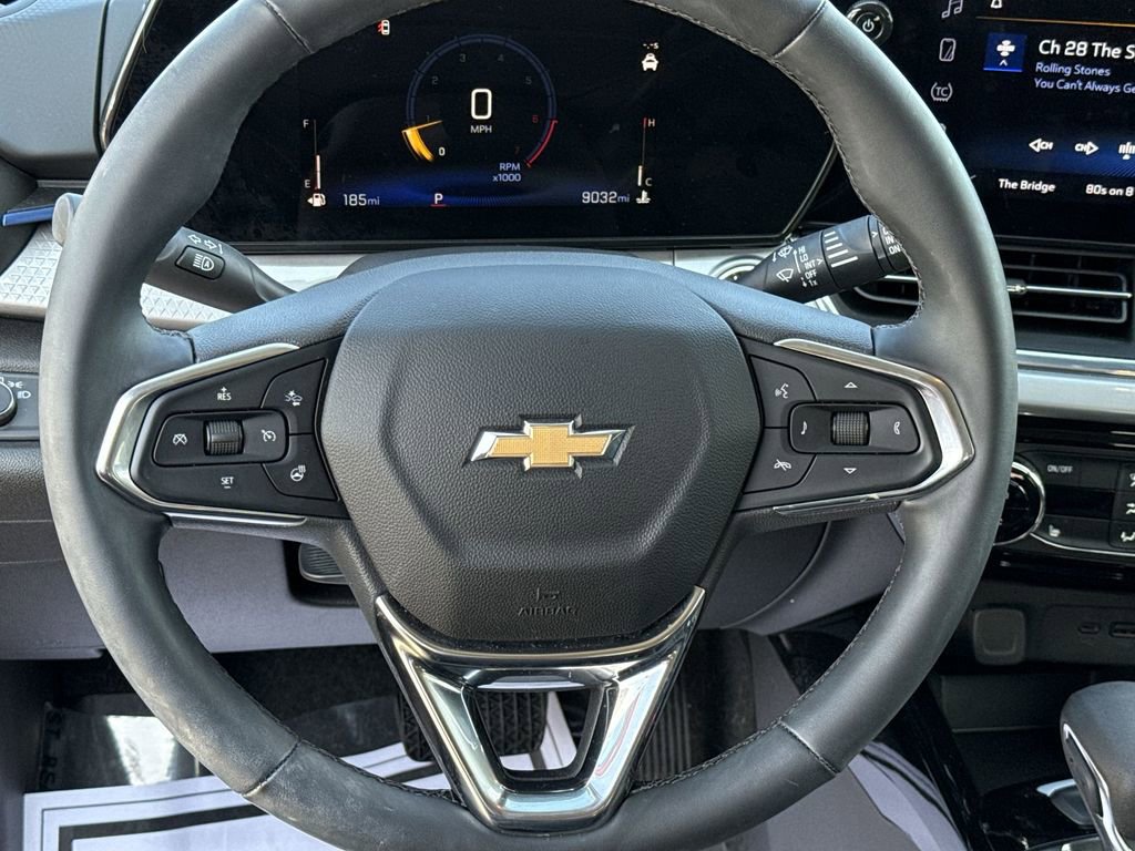 Used 2025 Chevrolet Trax LT w/ Driver Confidence Package image 11