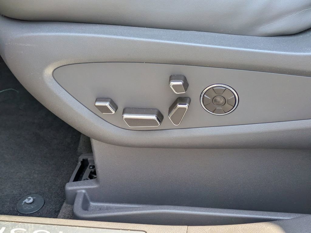 Used 2019 Lincoln Nautilus Reserve AWD/4WD image 16