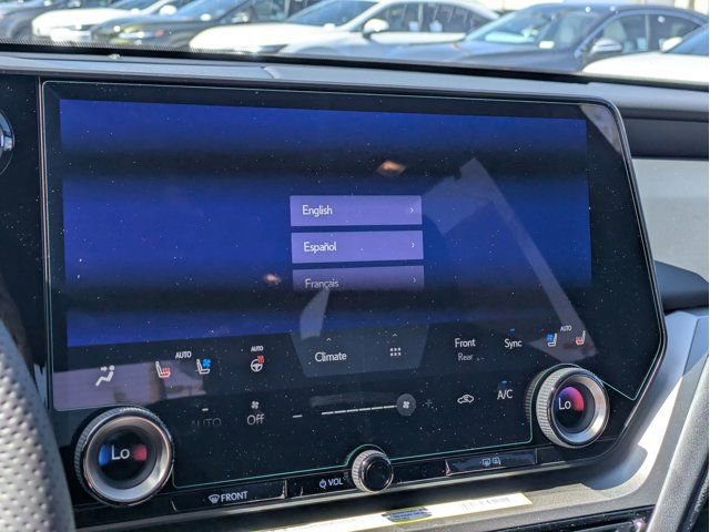 New 2026 Lexus TX 500h AWD image 17