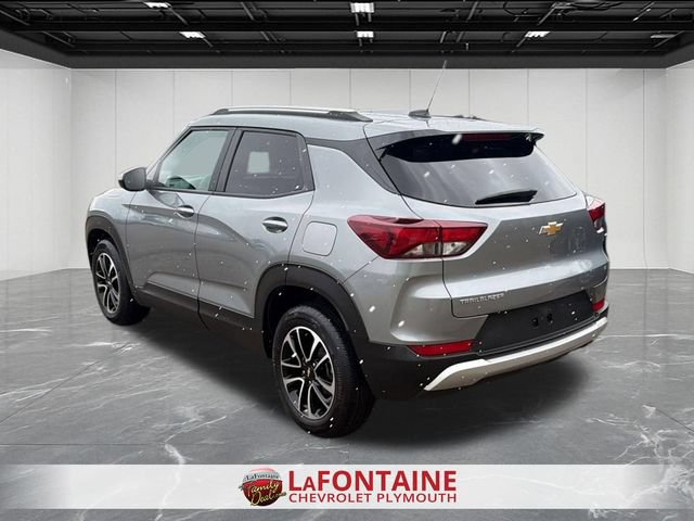Used 2025 Chevrolet TrailBlazer LT FWD image 6