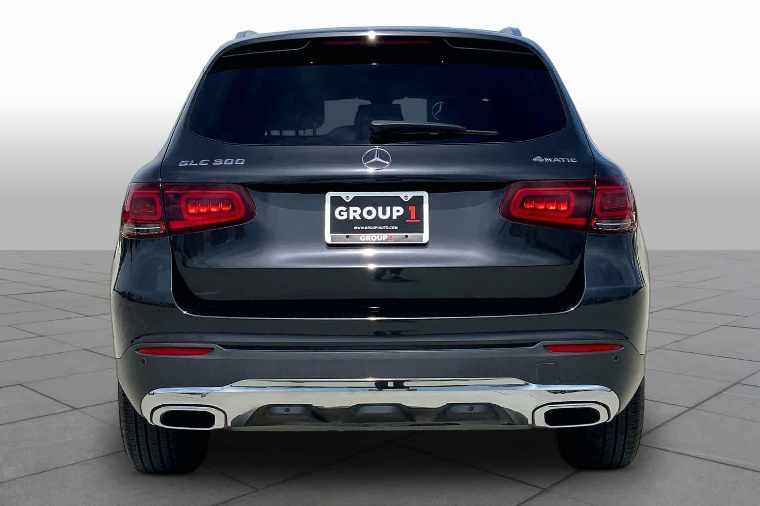Used 2021 Mercedes-Benz GLC 300 4MATIC image 5