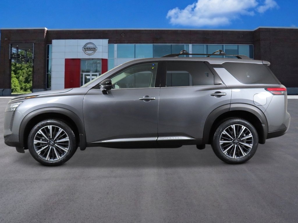 New 2026 Nissan Pathfinder Platinum AWD/4WD image 2