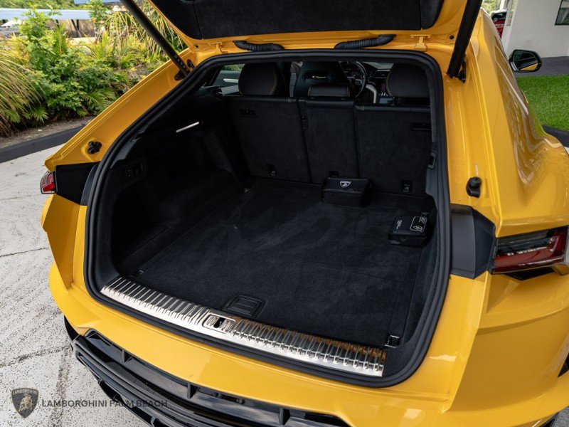 Used 2023 Lamborghini Urus S image 30