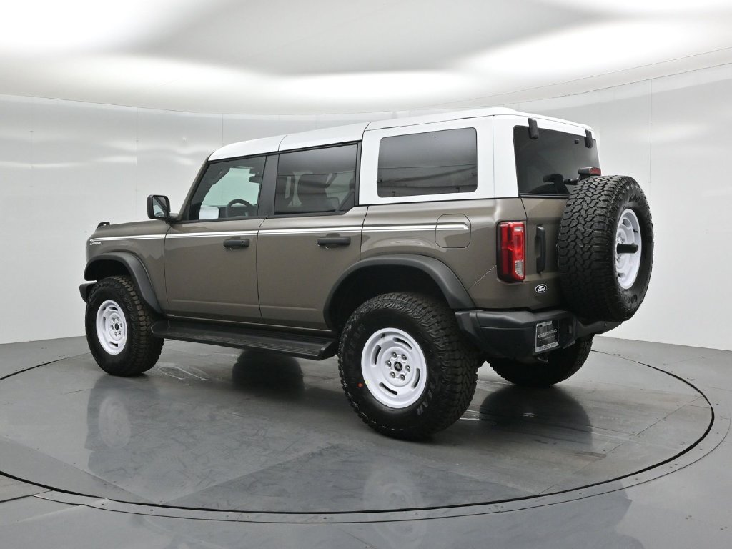 Certified 2026 Ford Bronco Heritage Edition AWD/4WD image 6