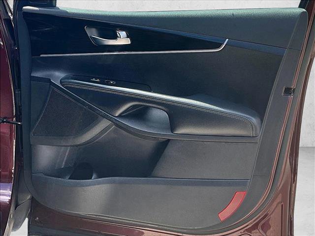 Used 2019 Kia Sorento LX image 18