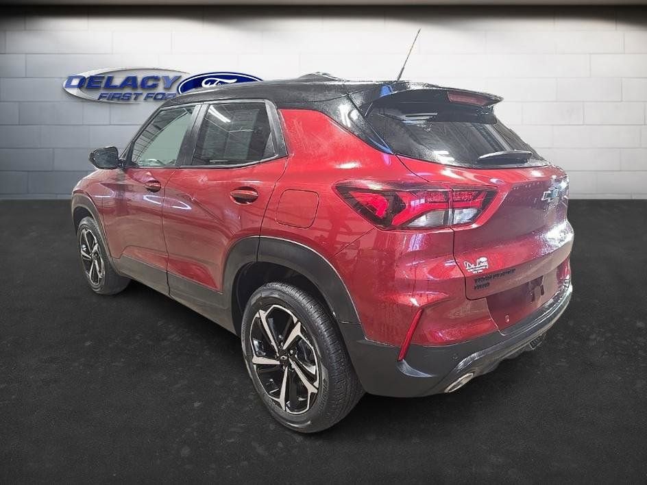 Used 2022 Chevrolet TrailBlazer RS w/ Technology Package image 3