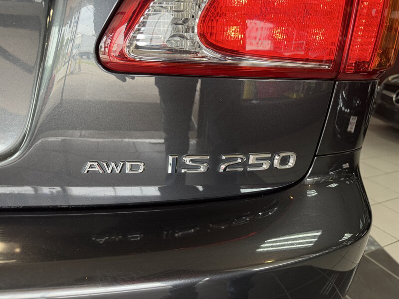 Used 2009 Lexus IS 250 AWD image 30