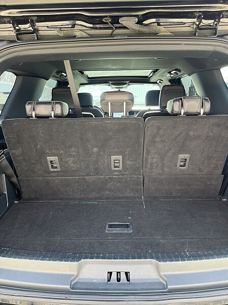 Used 2023 Ford Expedition Limited AWD/4WD image 16