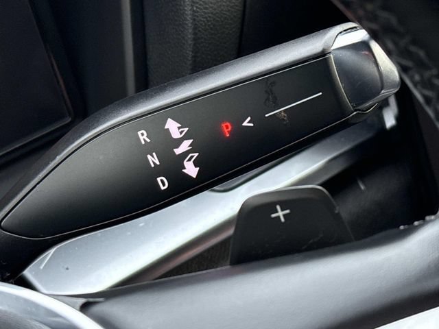 Used 2025 GMC Terrain Elevation AWD/4WD image 17