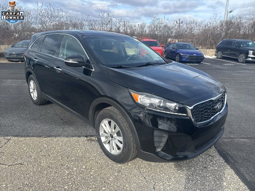 Used 2019 Kia Sorento LX image 2