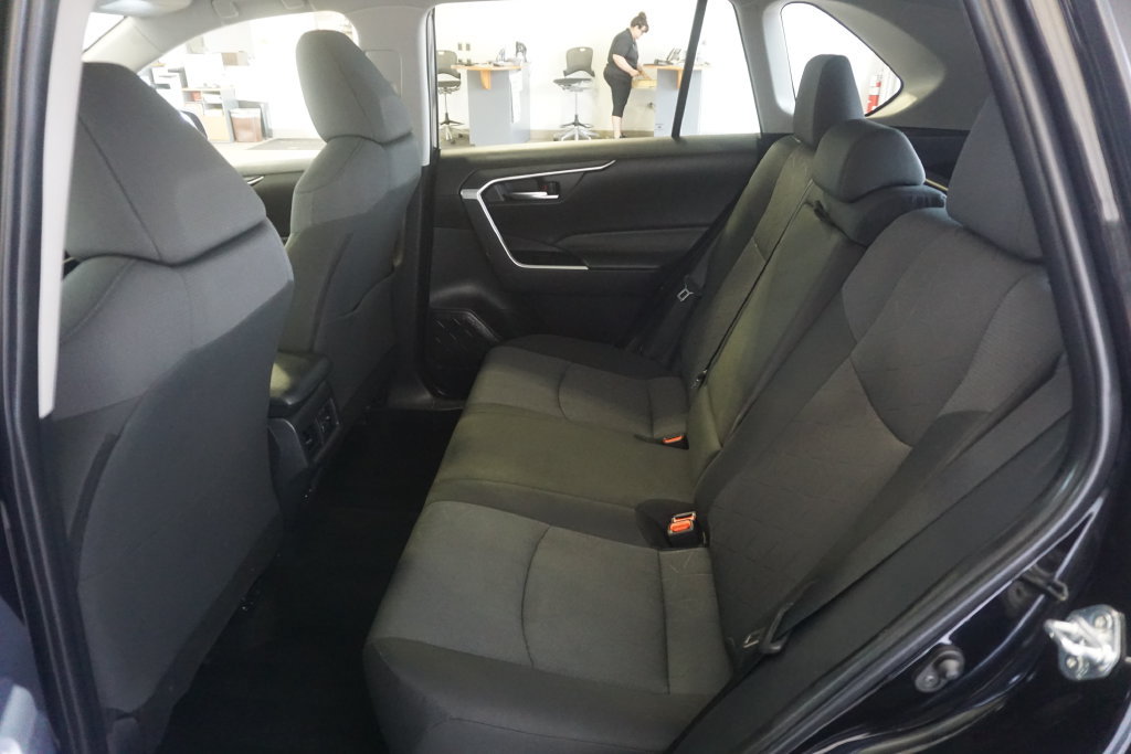 Certified 2025 Toyota RAV4 XLE AWD/4WD image 19