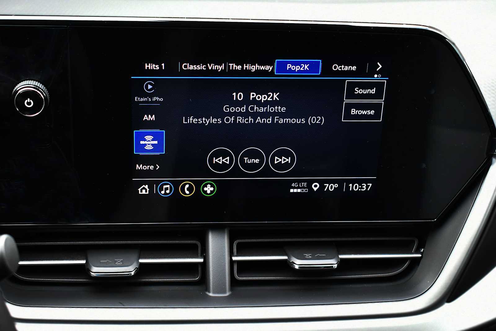 Used 2025 Chevrolet Trax LT w/ LT Convenience Package FWD image 15