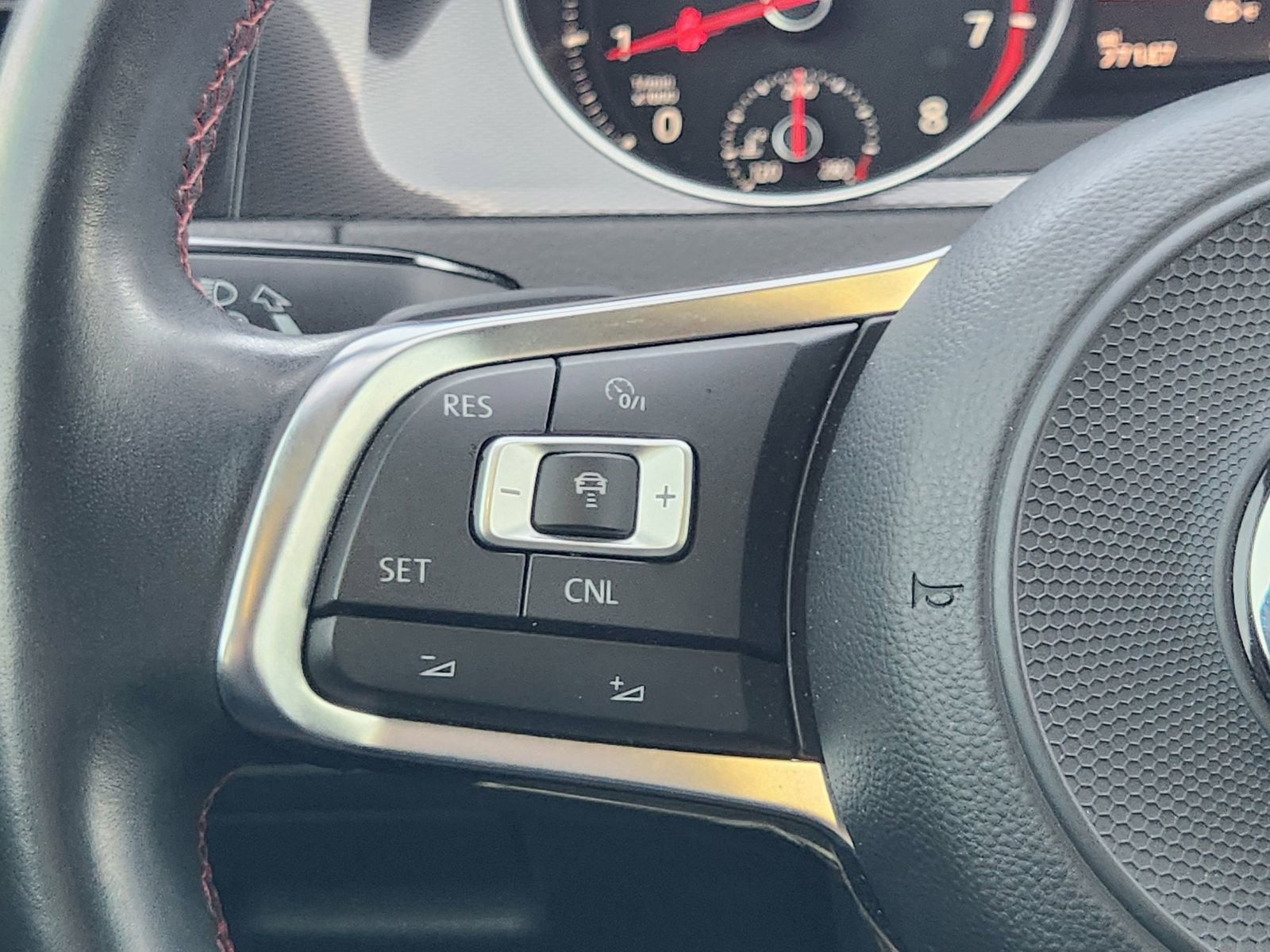 Used 2017 Volkswagen GTI Autobahn image 31