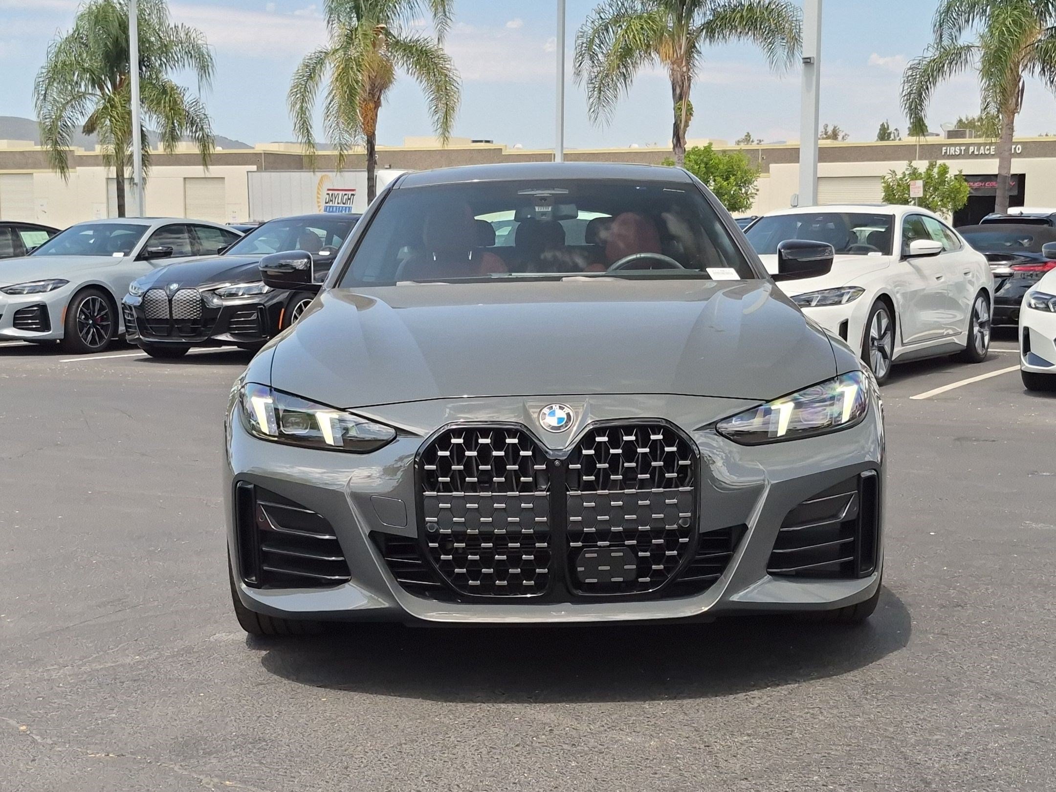 Used 2026 BMW 430i w/ M Sport Package RWD image 3