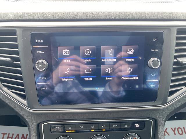 Used 2020 Volkswagen Atlas Cross Sport SE w/ Panoramic Sunroof Package image 14