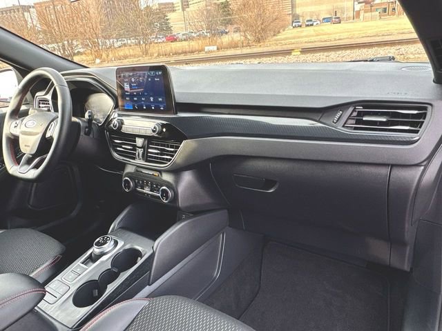 Used 2025 Ford Escape ST-Line image 27