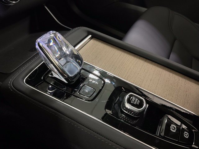New 2026 Volvo XC90 B5 Core AWD/4WD image 19