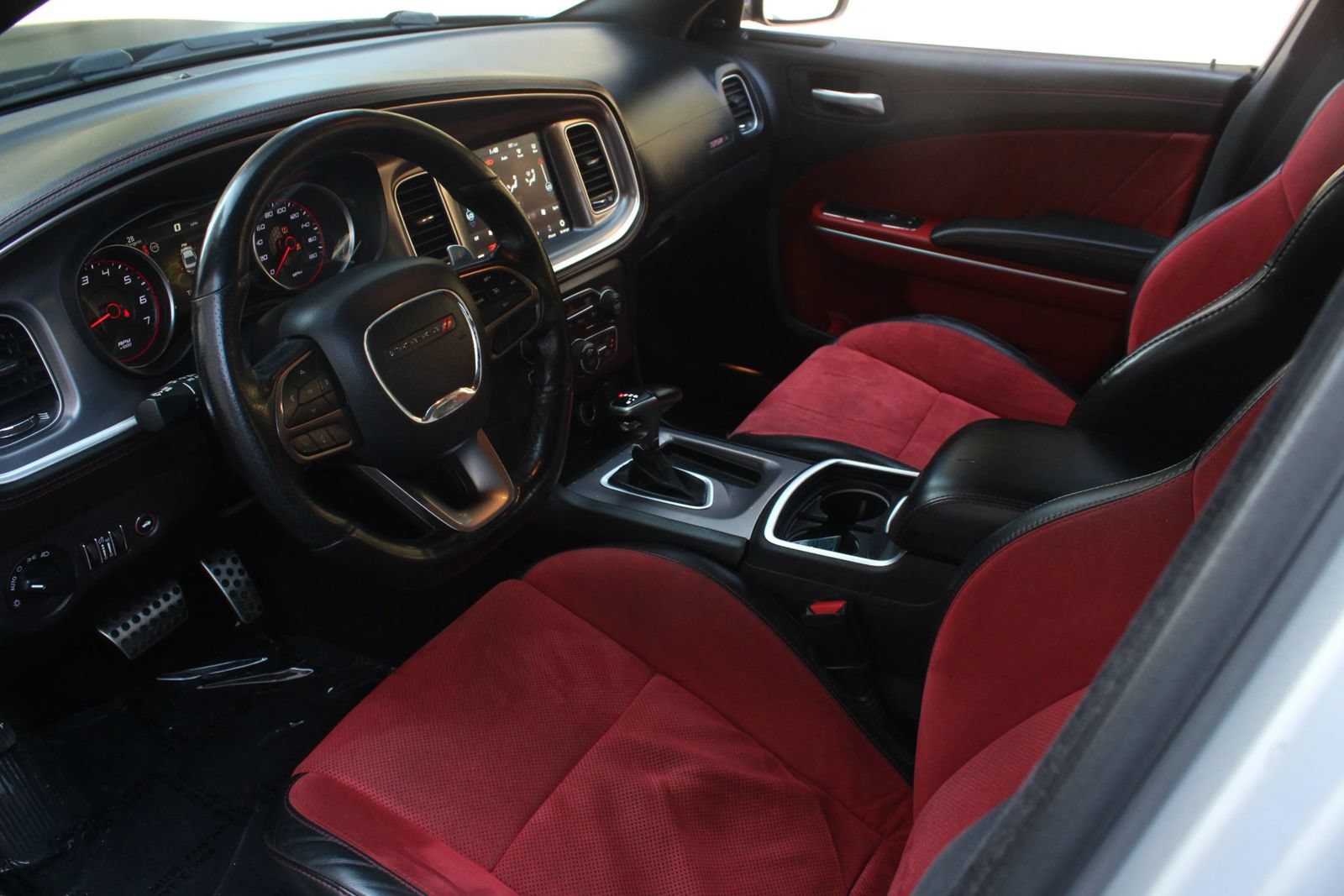 Used 2020 Dodge Charger Scat Pack RWD image 15