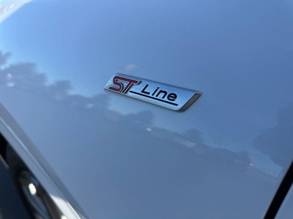 Used 2023 Ford Escape ST-Line image 15