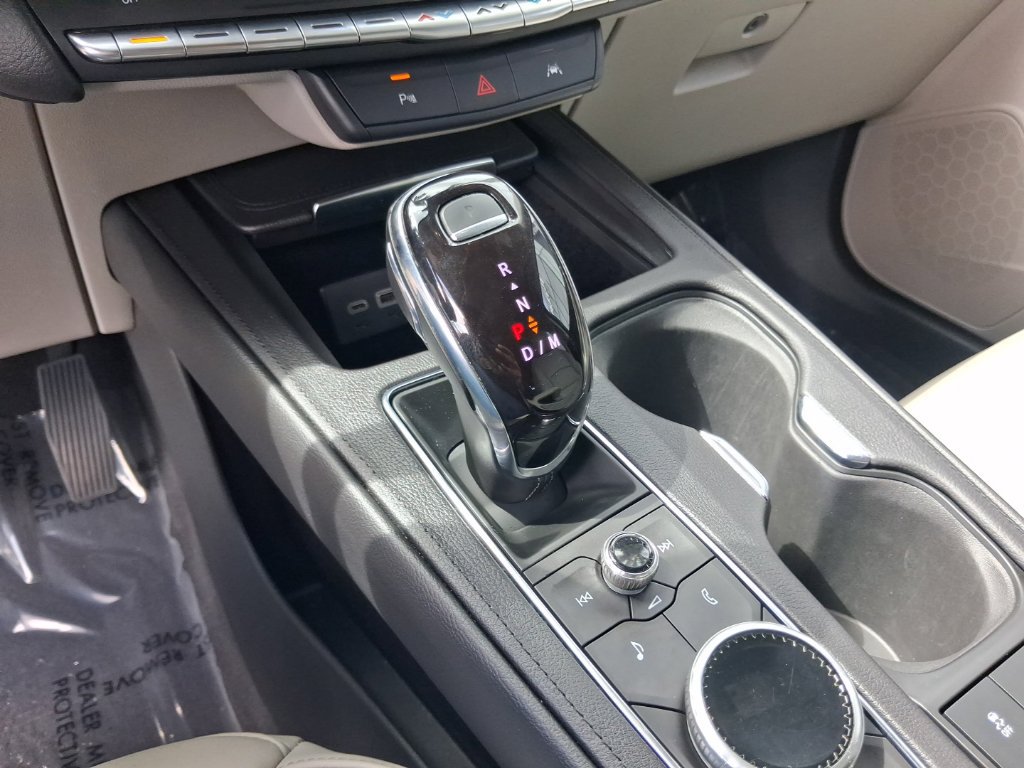 Used 2023 Cadillac XT4 Premium Luxury FWD image 21