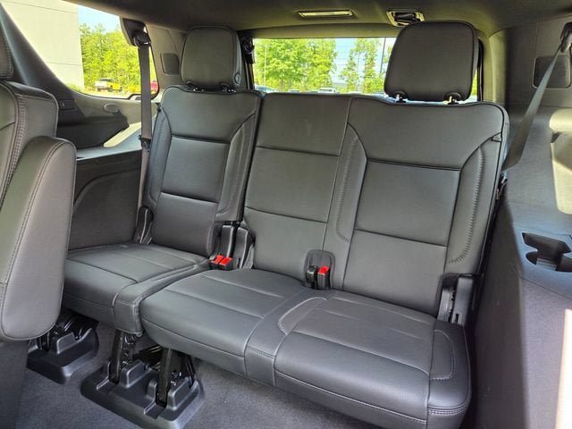 Used 2026 GMC Yukon Denali AWD/4WD image 15