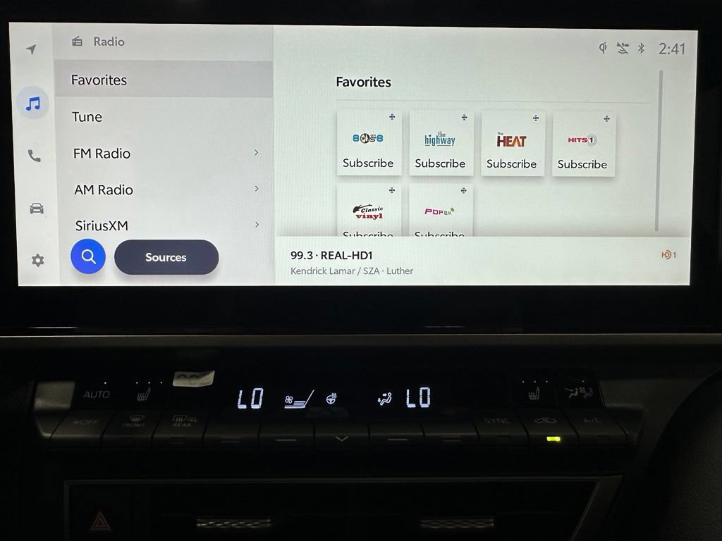 Used 2026 Toyota Camry XSE FWD image 27