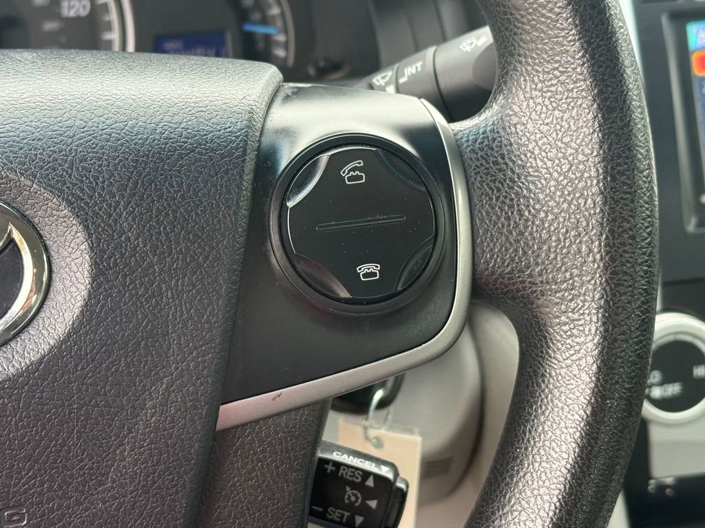 Used 2012 Toyota Camry LE FWD image 16