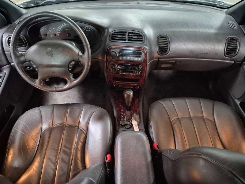 Used 1998 Chrysler Concorde LXi FWD image 4