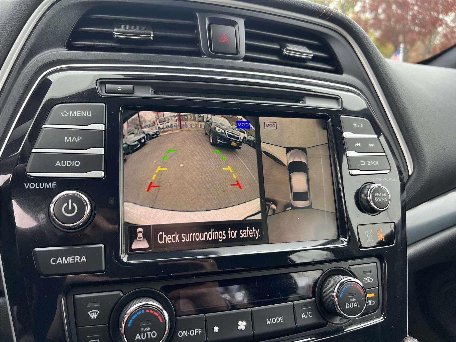 Used 2023 Nissan Maxima SR w/ Sport Mat Group image 38