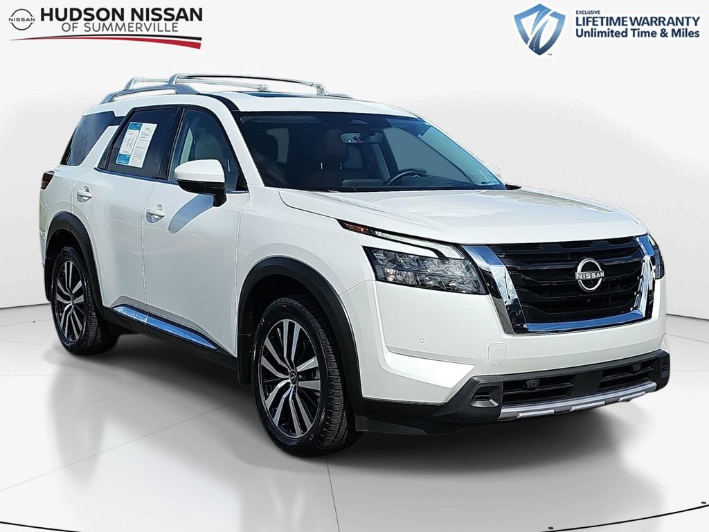 Used 2025 Nissan Pathfinder Platinum w/ Cargo Package