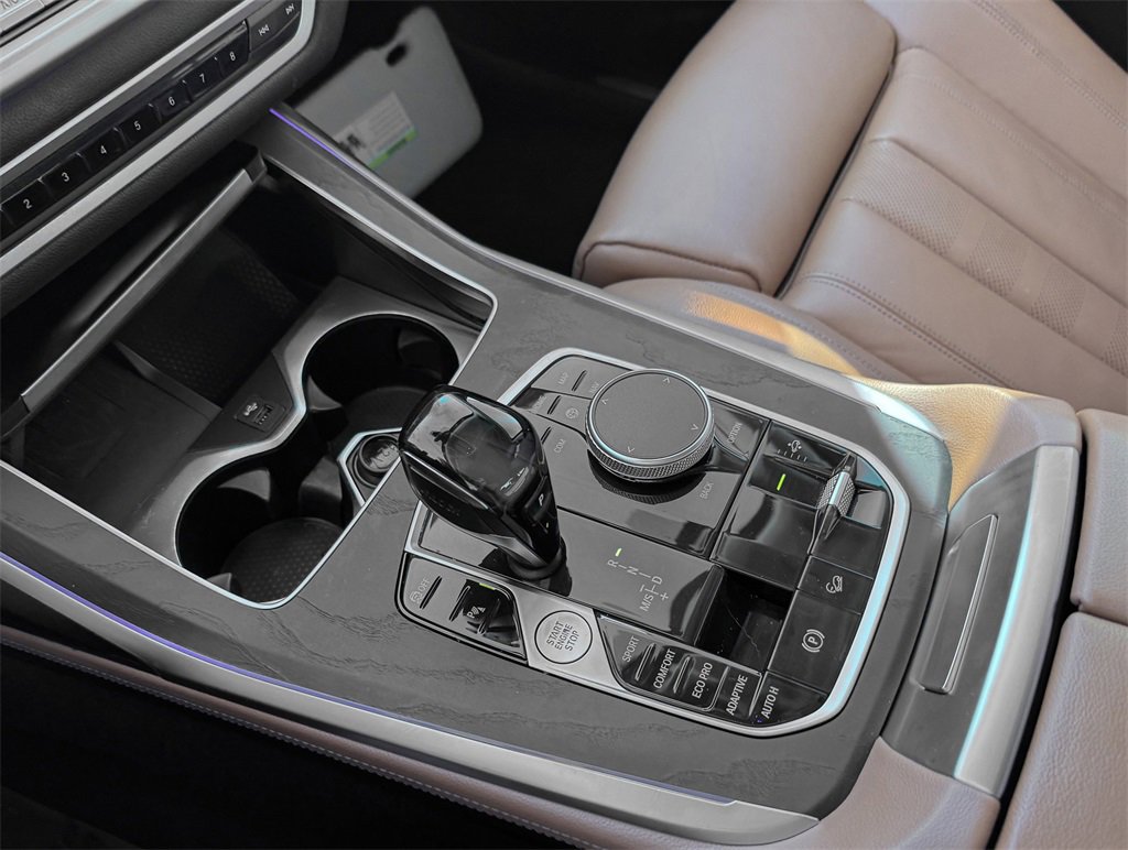 Used 2022 BMW X7 xDrive40i image 27