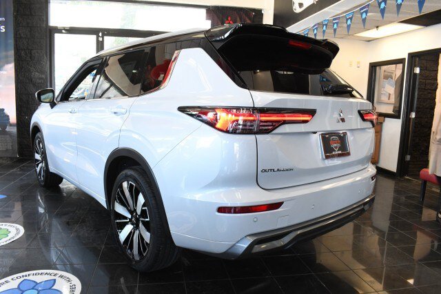 New 2026 Mitsubishi Outlander SEL AWD/4WD image 15